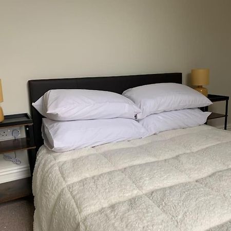 Central 2 Bed Flat. Free Parking Бристоль Экстерьер фото