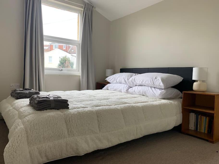 Central 2 Bed Flat. Free Parking Бристоль Экстерьер фото