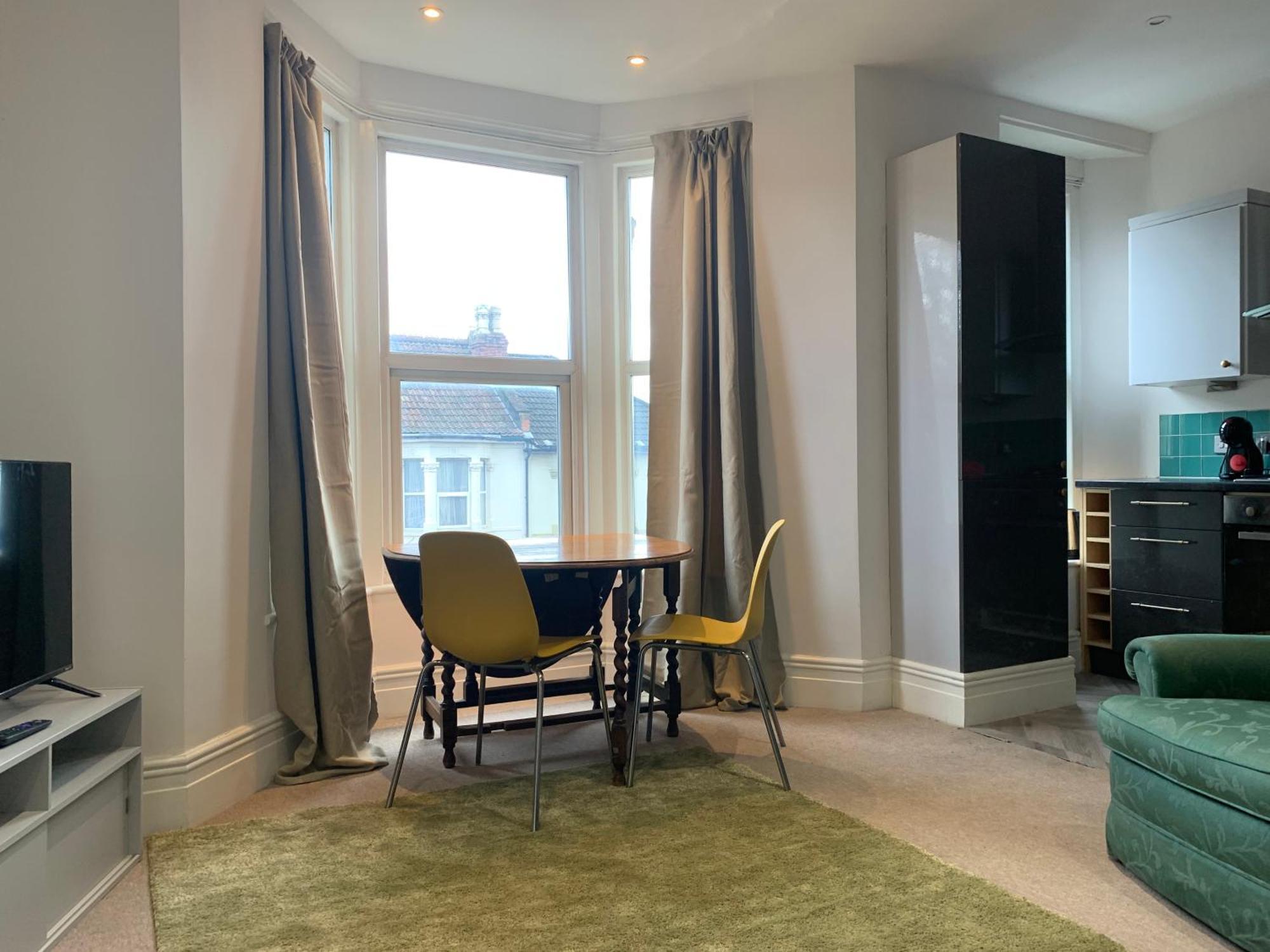 Central 2 Bed Flat. Free Parking Бристоль Экстерьер фото